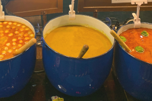 カノムジーンの麺スープの様子