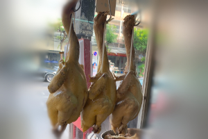 カオマンガイの茹でた鶏